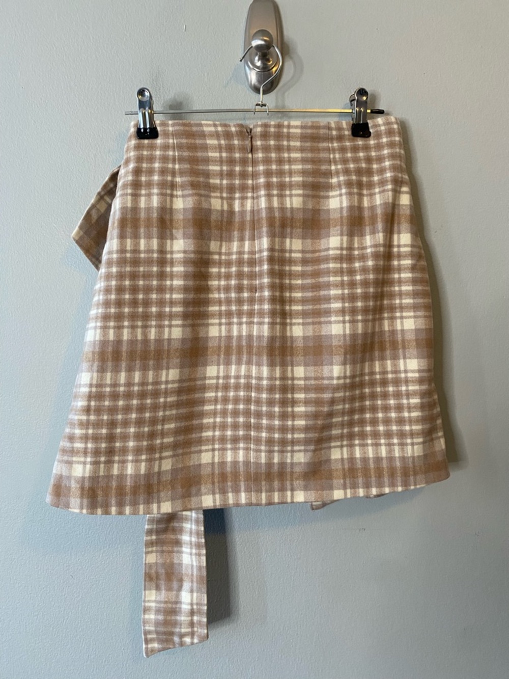 Aritzia Wilfred Dorine Plaid Wool Blend Wrap Mini Skirt - Picture 4 of 6